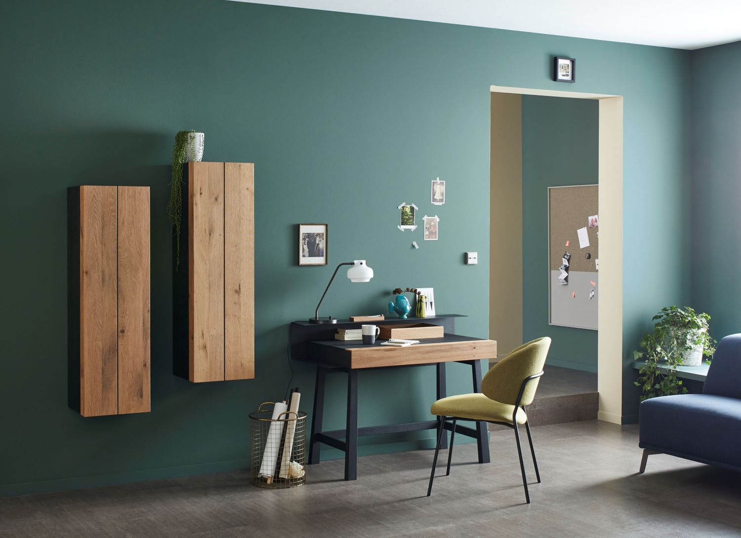 Arbeitszimmer mit Schreibtisch SCHÖNER WOHNEN-Schreibtische