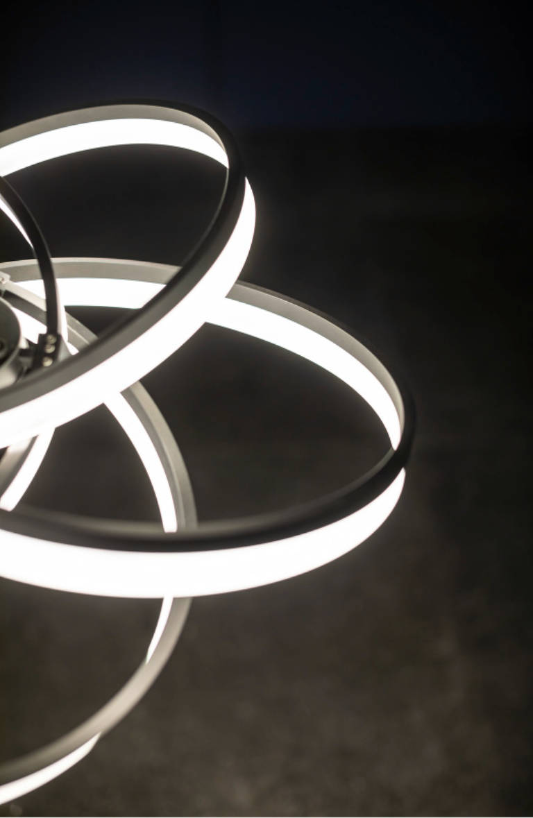 LOOP Lampe SCHÖNER_WOHNEN_GANZ_SCHÖN_HELLE