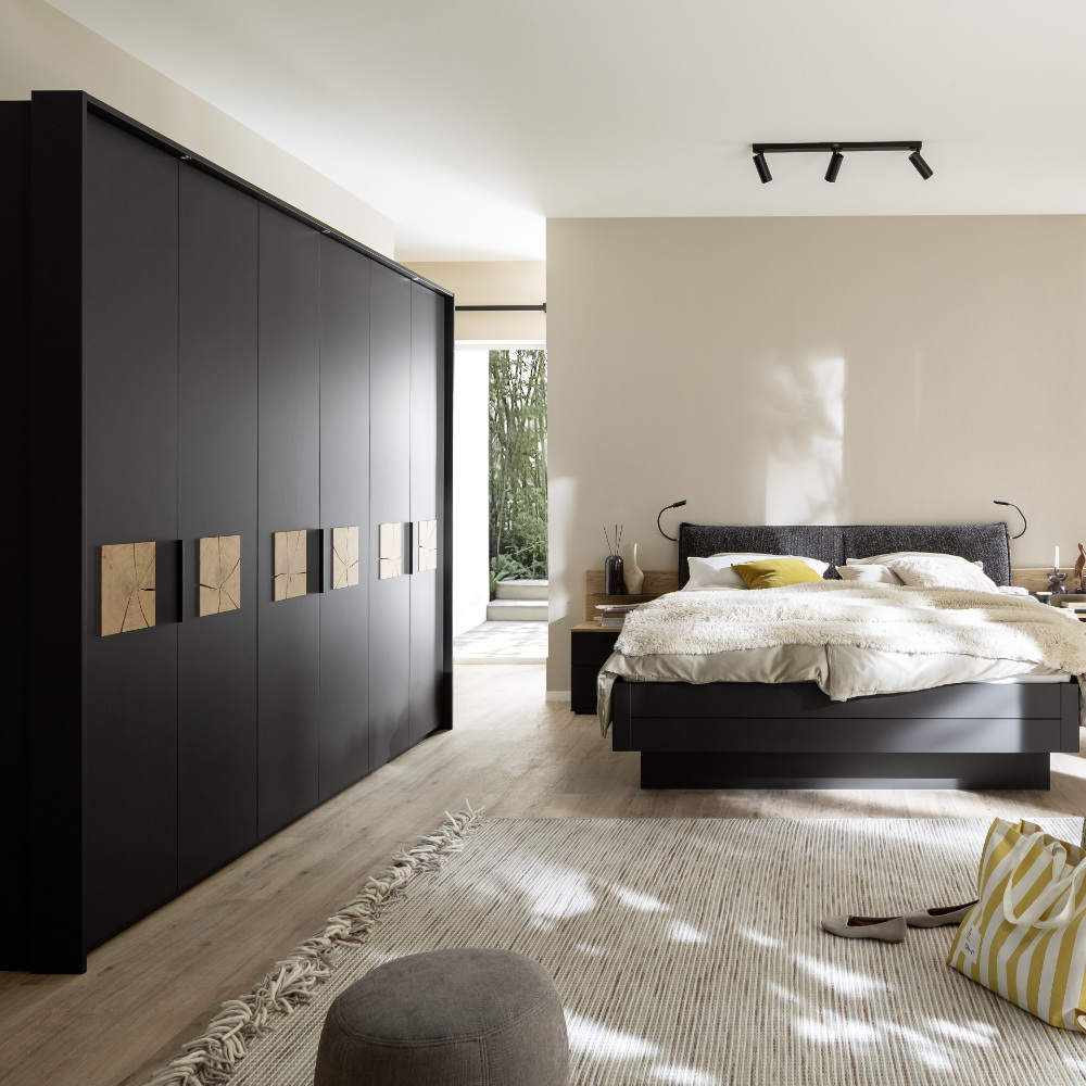 Drehtürenschrank Multiline