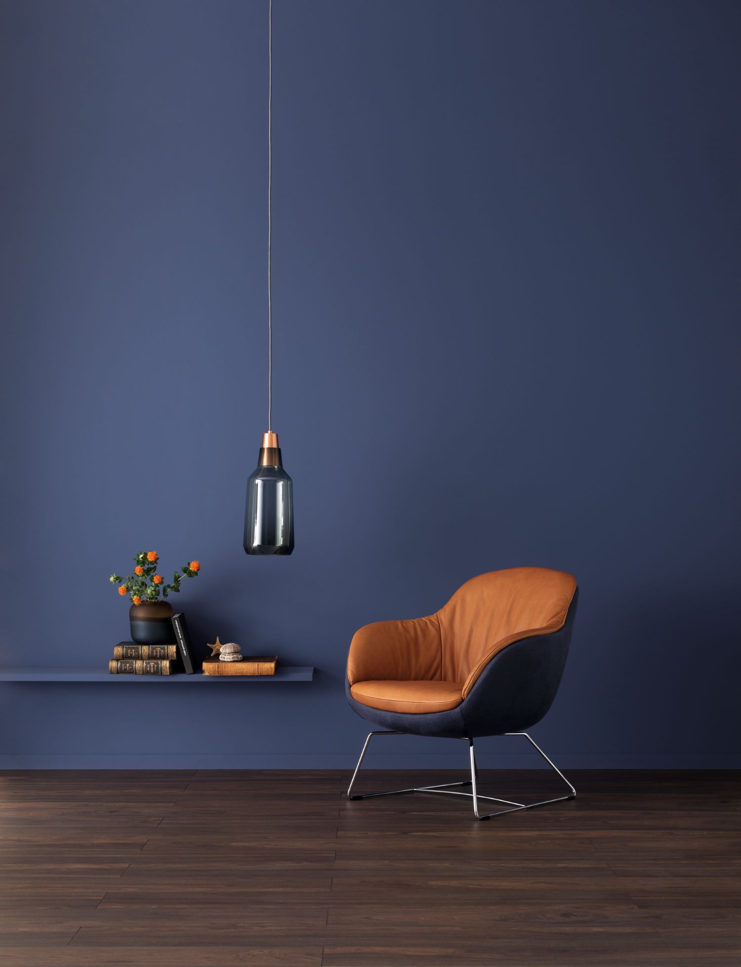 Zimmer in tiefseeblauer Designfarbe SCHÖNER WOHNEN-Designfarbe