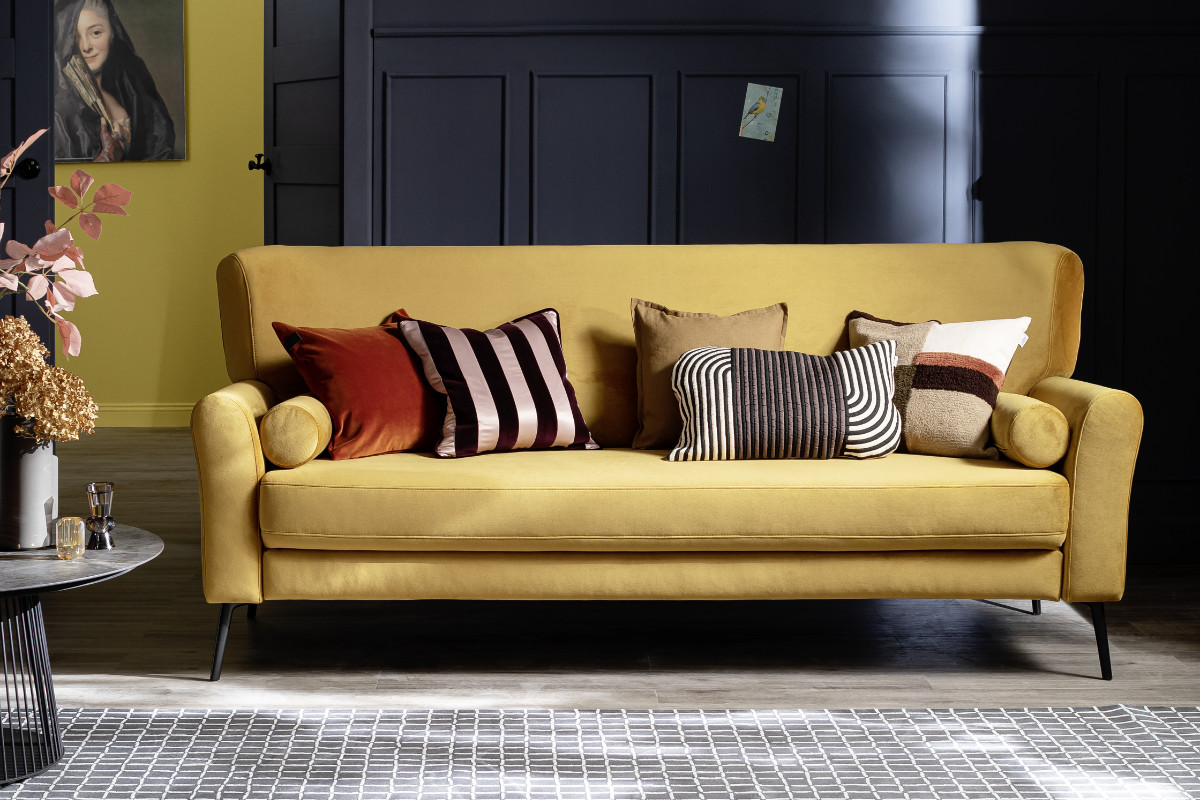 Sofa AMADEO in gelb mit bunten Kissen SCHÖNER WOHNEN-Kollektion Serie AMADEO