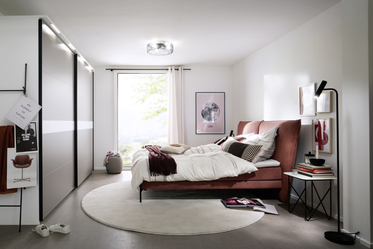 Schlafzimmer mit VITA SCHOENER-WOHNEN-Smarte Mitbewohner