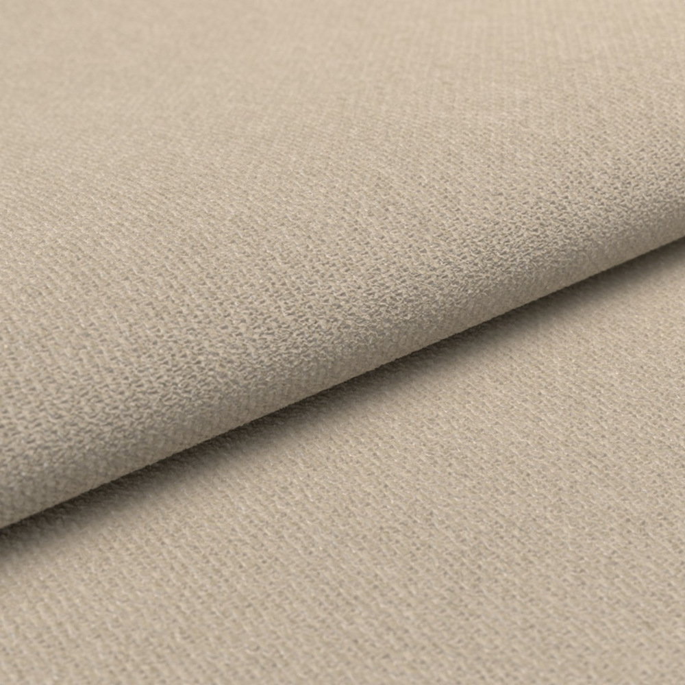 hellbeige
