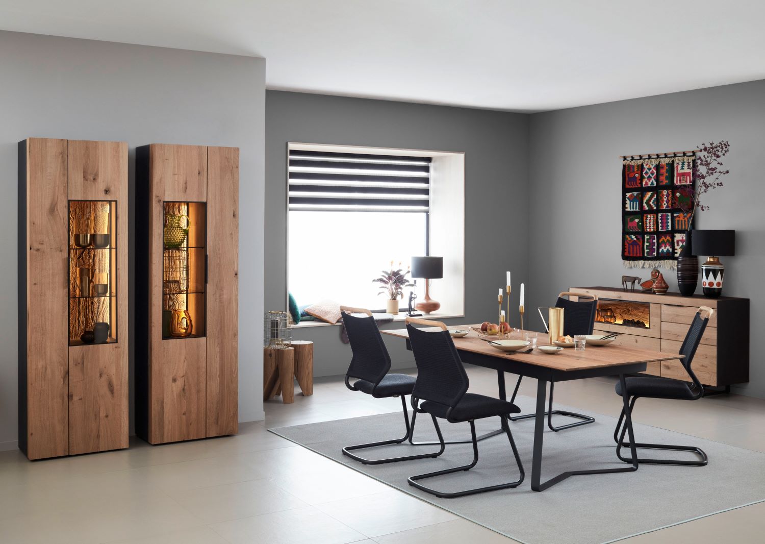 Esszimmer mit Esstisch aus Holz SCHÖNER WOHNEN-Esstische