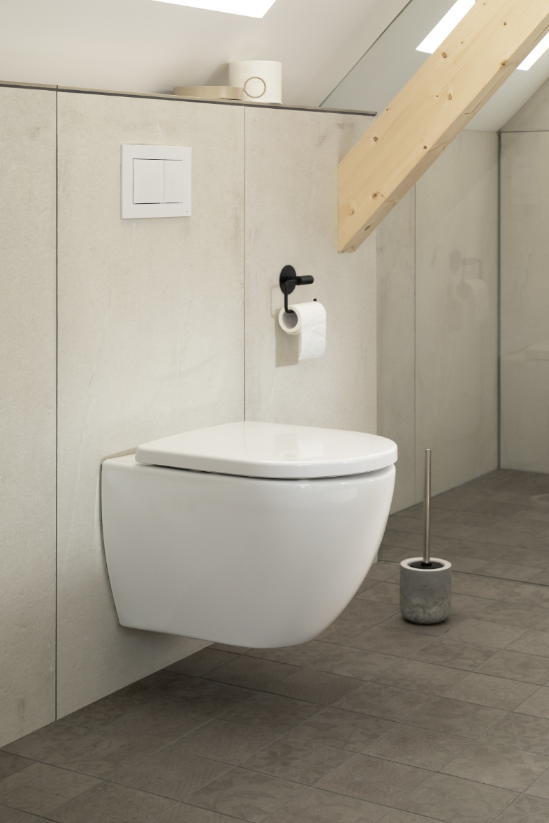 Wand-WC und Boden-Fliesen SCHOENER_WOHNEN_Bad Landliebe