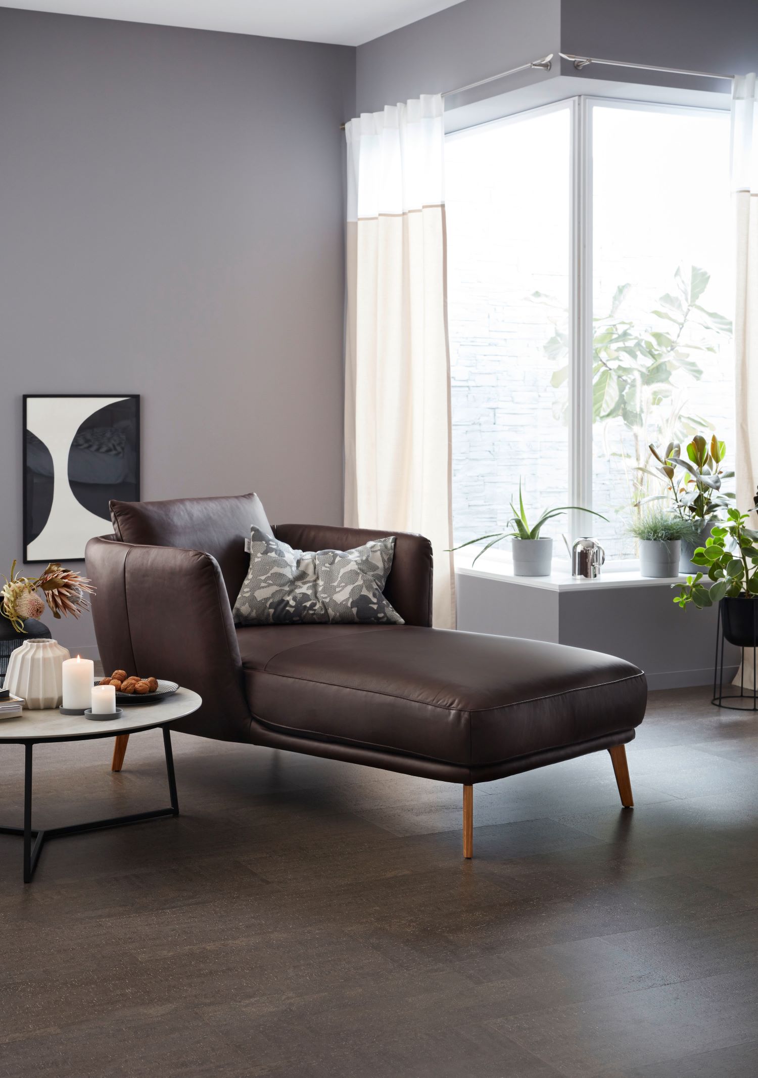 Dunkelbrauner Longseat mit Holz-Metallfüßen SCHÖNER WOHNEN-Sessel
