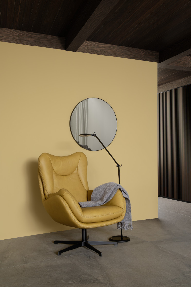 Leseecke in gelb mit Wand und Sessel KIKO in gelb SCHÖNER WOHNEN-Wandfarben Wirkung