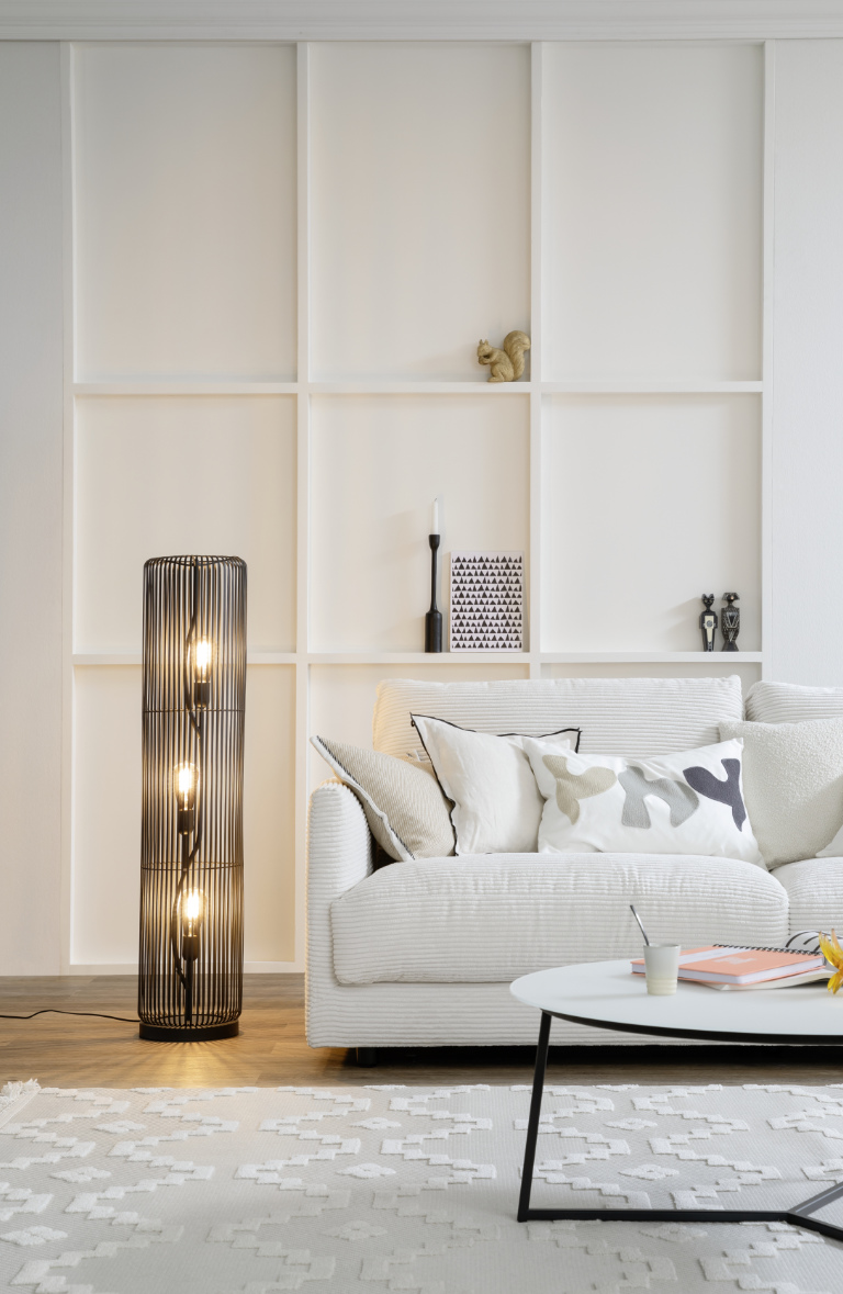 Wohnzimmer im eleganten Stil SWK2023_06_B_MAG5896_22_
