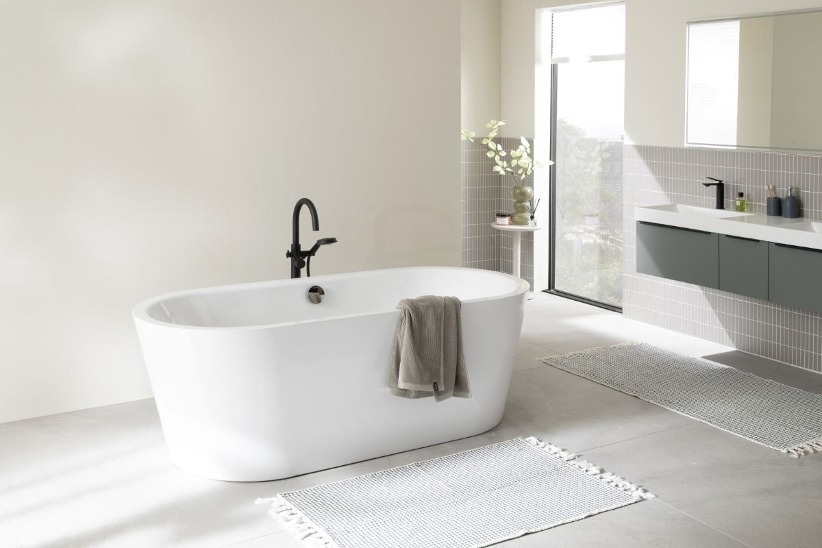 Freistehende Badewanne SCHÖNER WOHNEN-Badezimmer