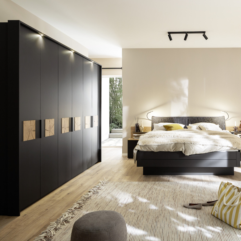 Drehtürenschrank Multiline