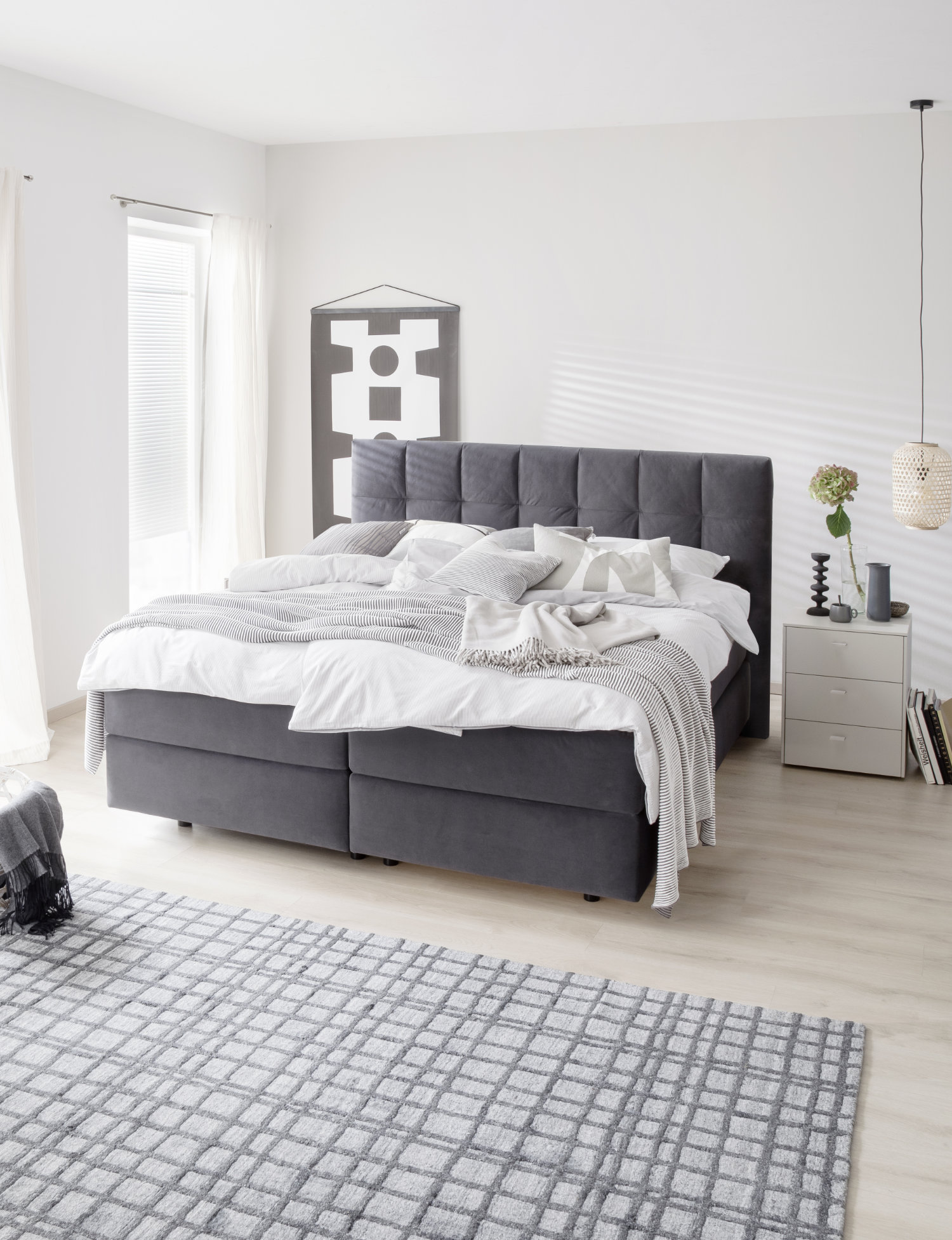 Gemütliches Schlafzimmer mit Bett SCHÖNER WOHNEN-Schlafzimmer
