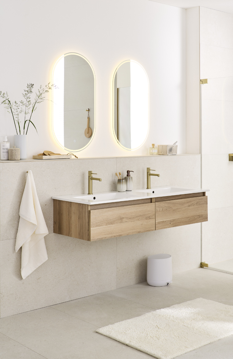 Waschtischschrank und Spiegel SchoenerWohnen_Kollektion_3Bäder_3Stile