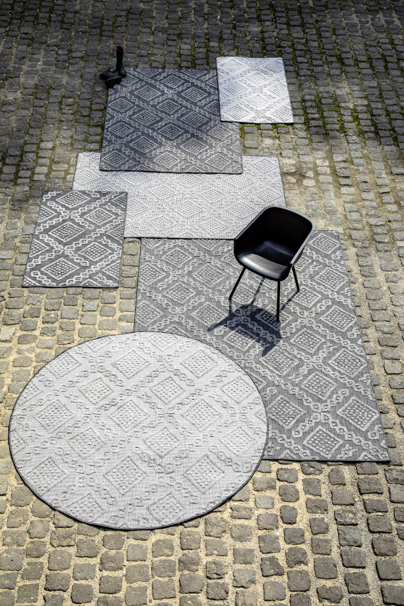 Outdoor Teppiche mit Stuhl SCHOENER-WOHNEN-Outdoor-Textilien