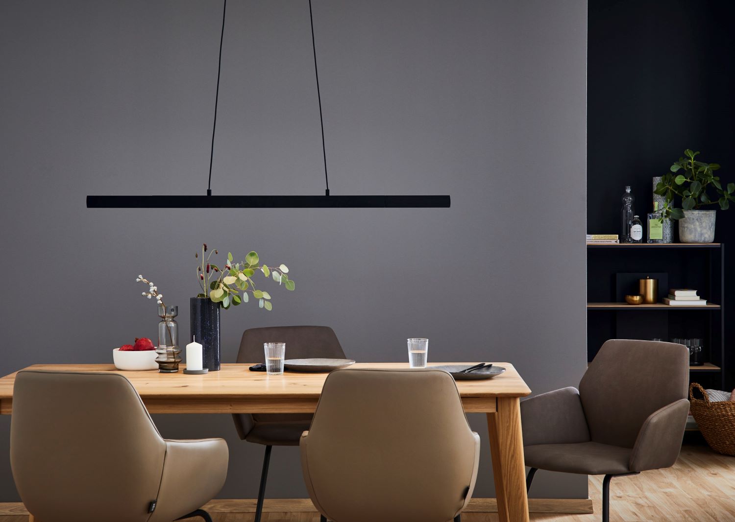 Gemütliches Esszimmer mit Pendelleuchte SCHÖNER WOHNEN-Leuchten