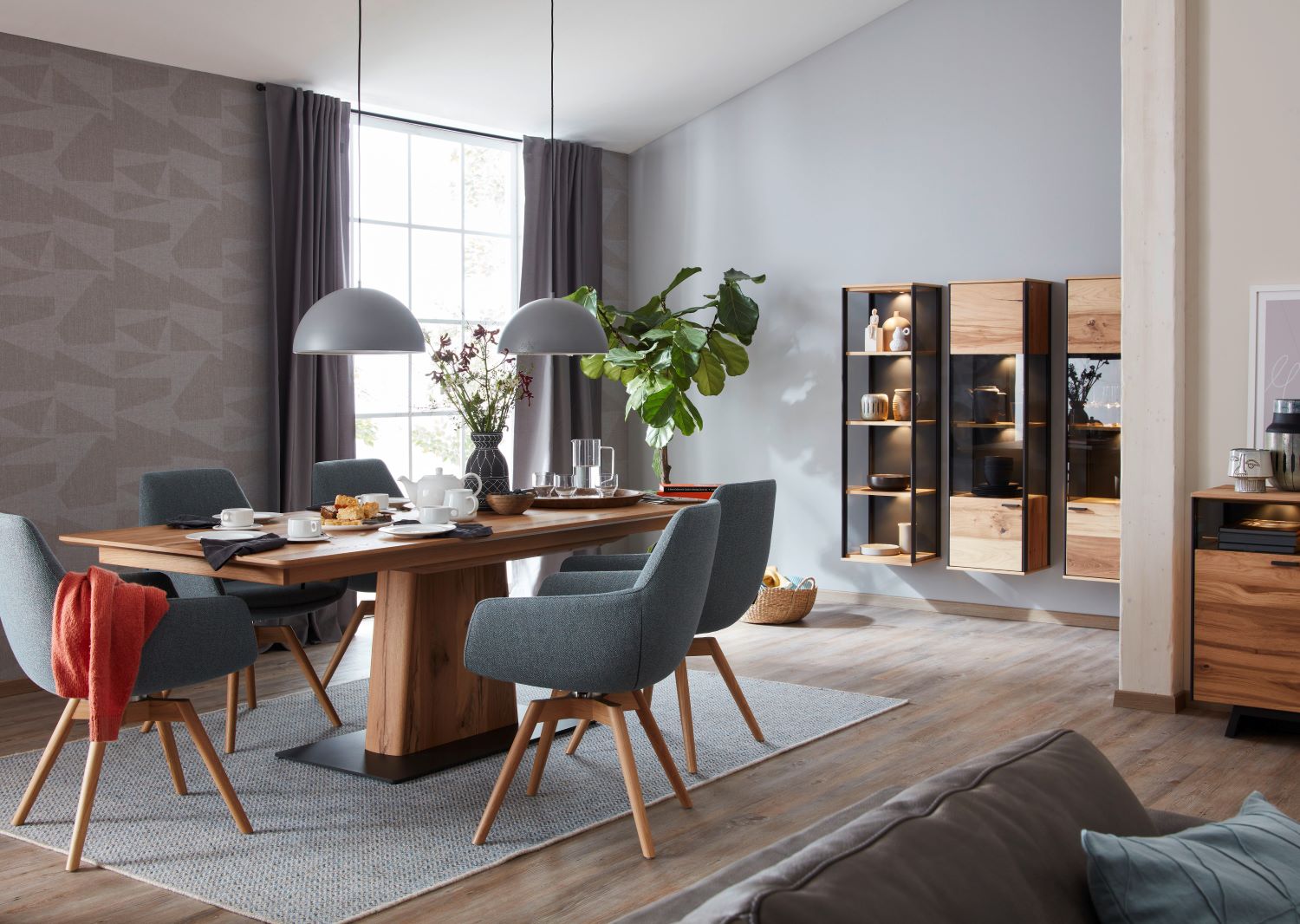 Esszimmer mit Esstisch aus Eiche SCHÖNER WOHNEN-Esstische