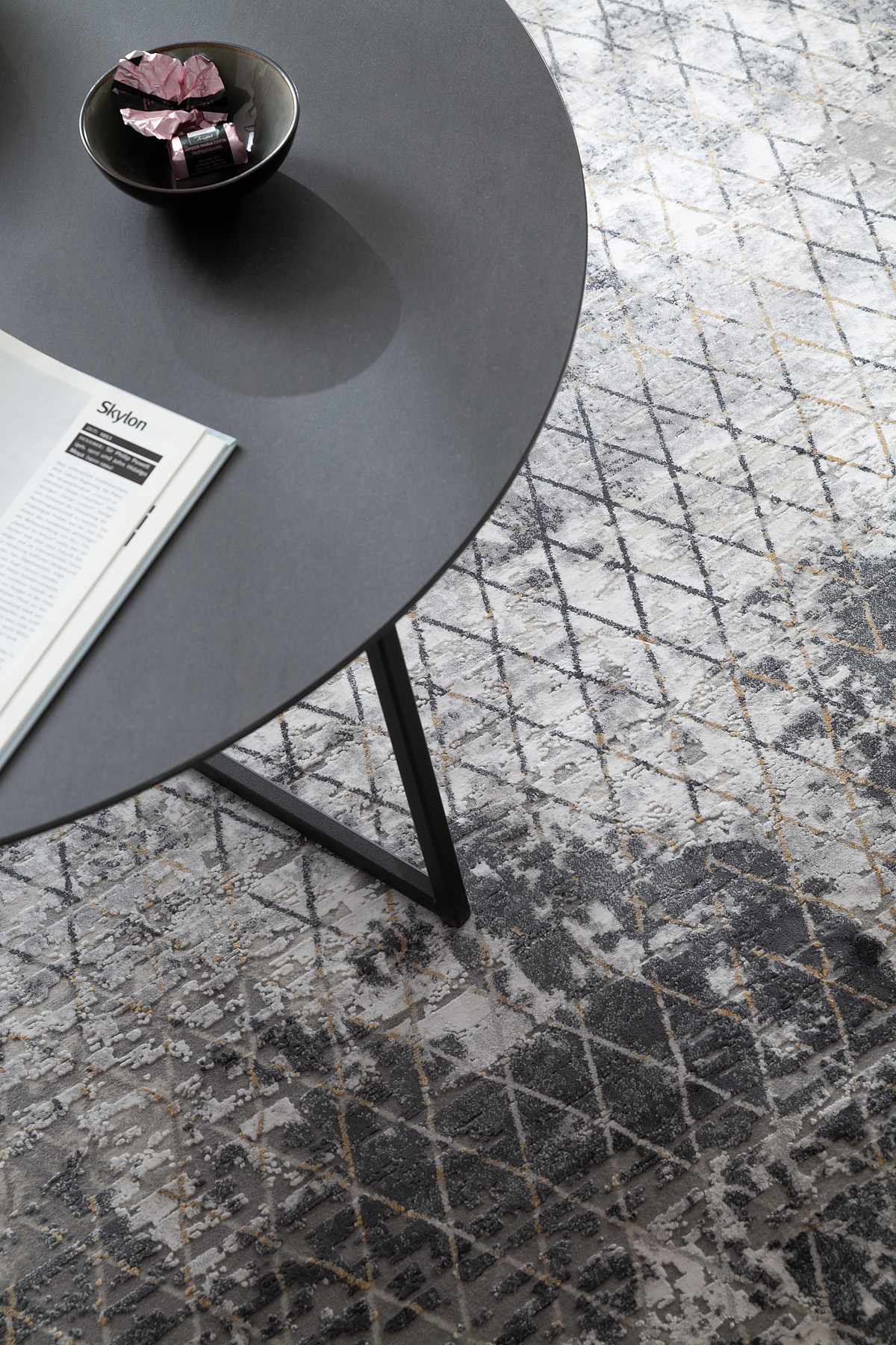 Schimmernder Teppich im Used-Look SCHOENER-WOHNEN-Teppich