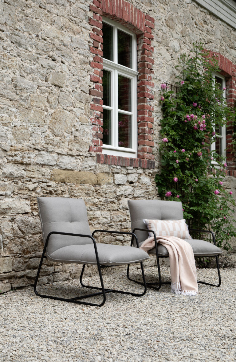 Kissen und Decke SCHÖNER_WOHNEN_Kollektion_OutdoorTextilien