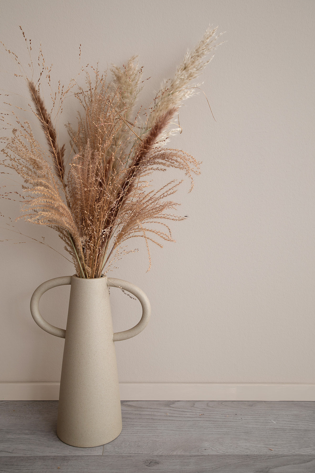 Trendfarbe Cosy und Vase SCHÖNER-WOHNEN-Farbe