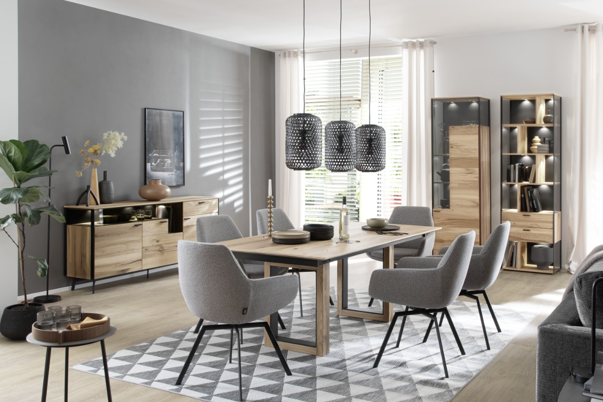 Esszimmer mit Sideboard und Vitrinen ANDRA SCHÖNER WOHNEN Programm Andra
