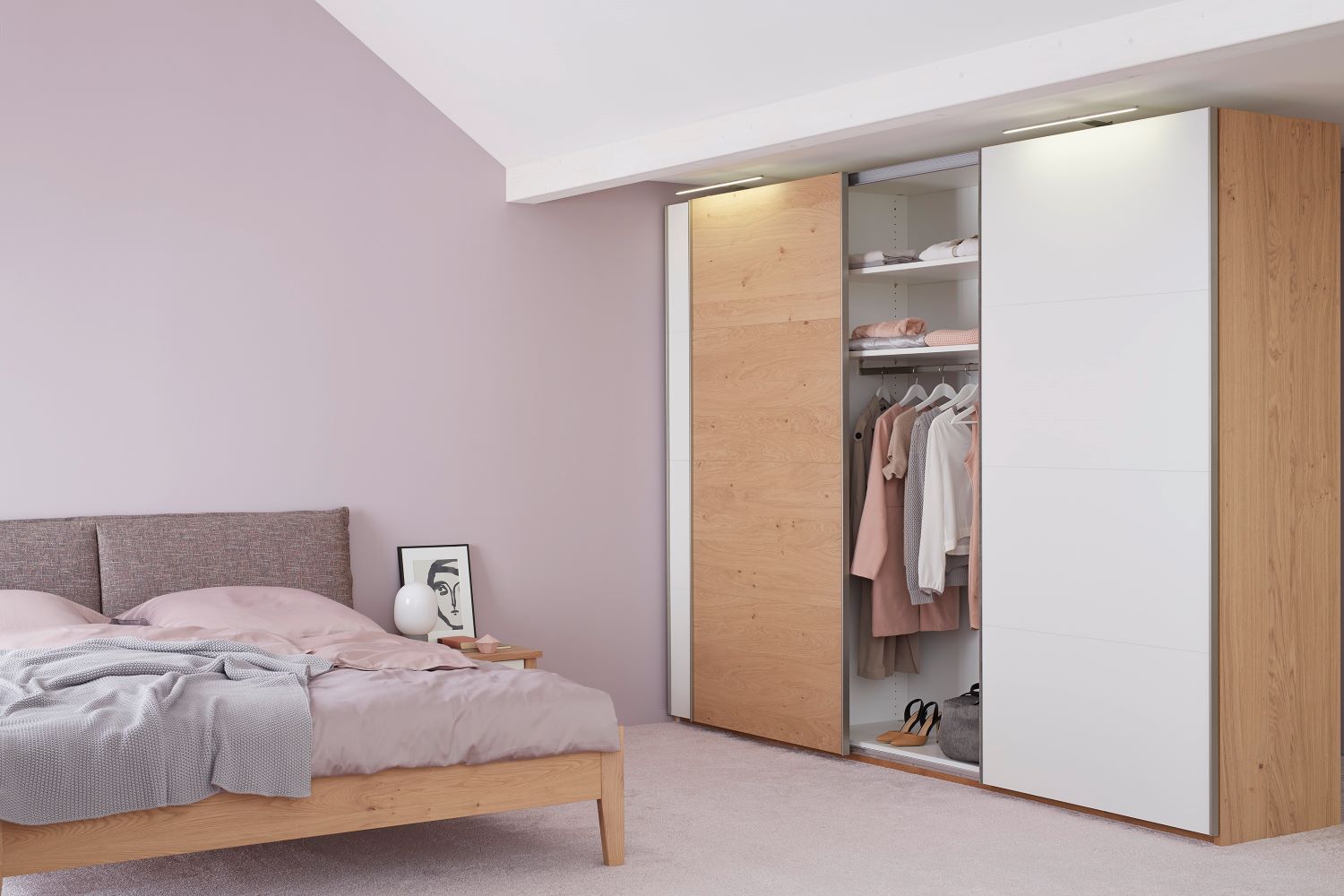 Weißer Kleiderschrank mit Holz-Elementen SCHÖNER WOHNEN-Kleiderschränke