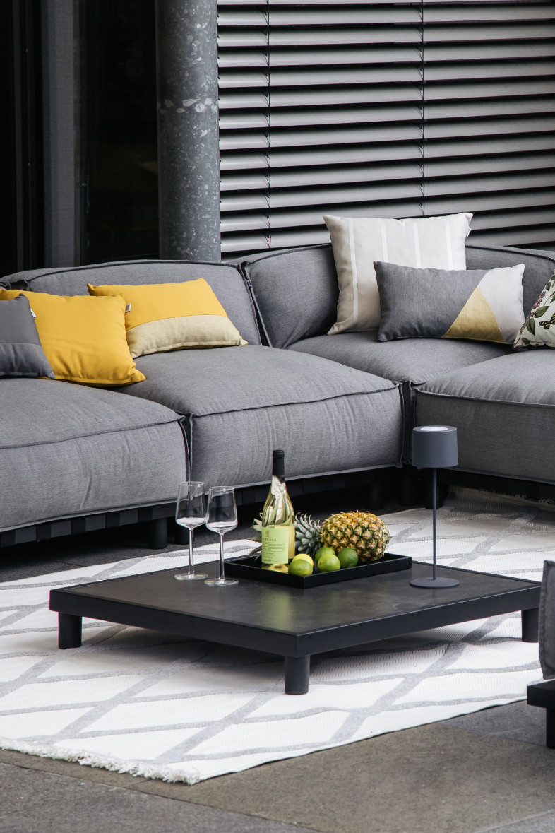 Outdoor-Lounge VLIELAND mit Outdoor-Kissen in Gelb SCHÖNER WOHNEN-Kollektion Farbe Gelb