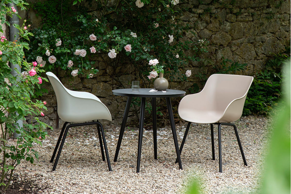Sitzecke mit Stühlen LIEKE und Bistrotisch TEXEL SCHÖNER WOHNEN-Outdoor