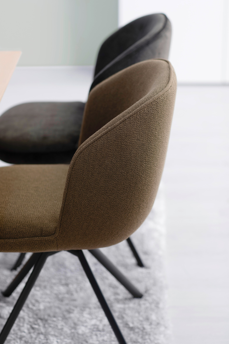 Stühle BOWL mit Stativ SCHÖNER WOHNEN-Stühle